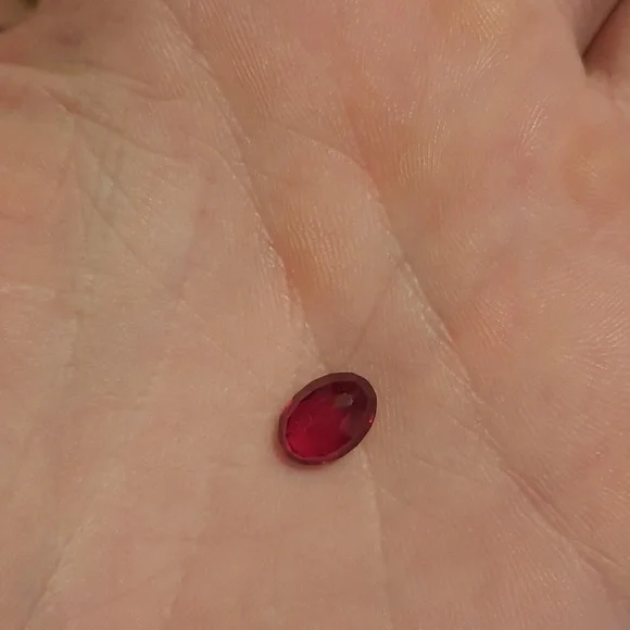 Real ruby gemstone - Picture 3 of 4